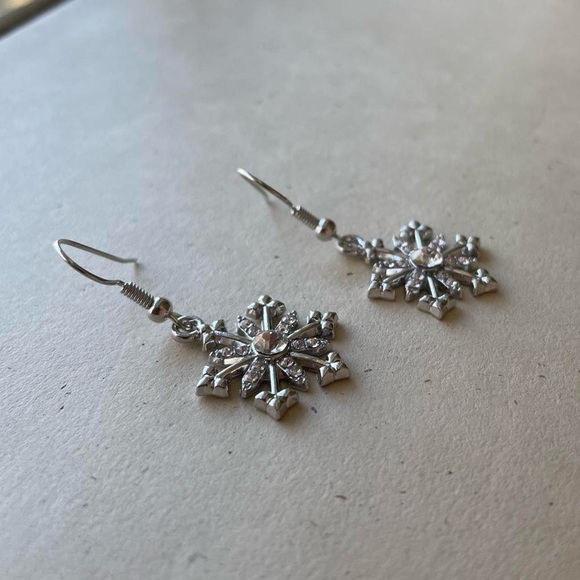Silver Crystal Snowflake Dangle Earrings - Picture 3 of 6
